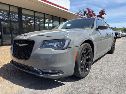 Ceramic Gray Clearcoat 2019 Chrysler 300 S