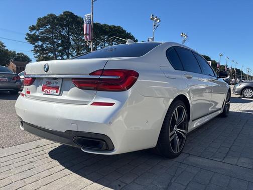 2016 BMW 740 740i
