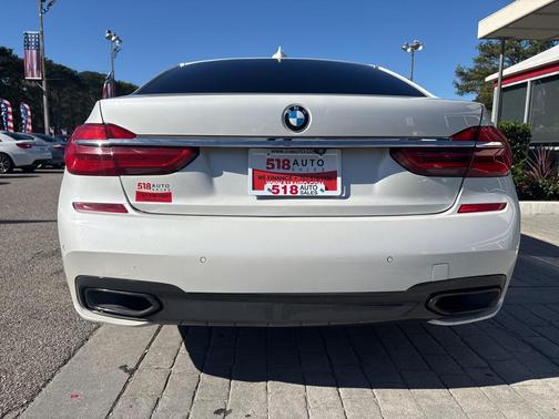 2016 BMW 740 740i