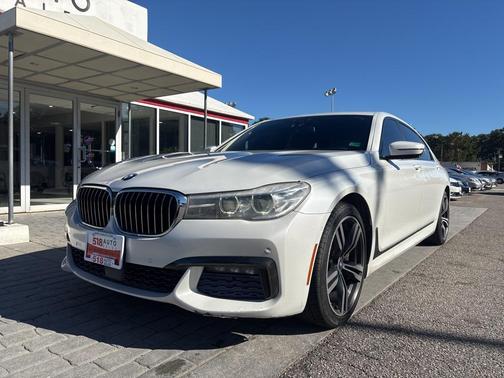 2016 BMW 740 740i