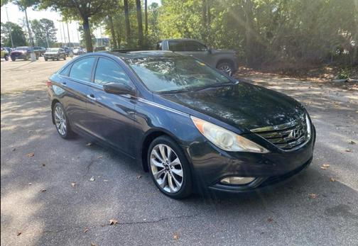 2011 Hyundai SONATA SE
