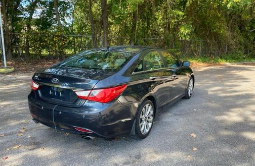 2011 Hyundai SONATA SE