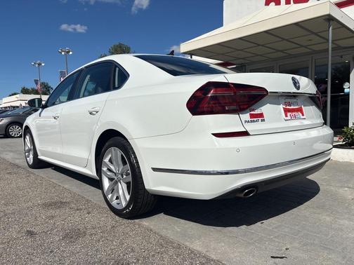 2018 Volkswagen Passat 2.0T SE