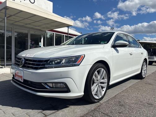 2018 Volkswagen Passat 2.0T SE