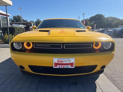 2018 Dodge Challenger SXT