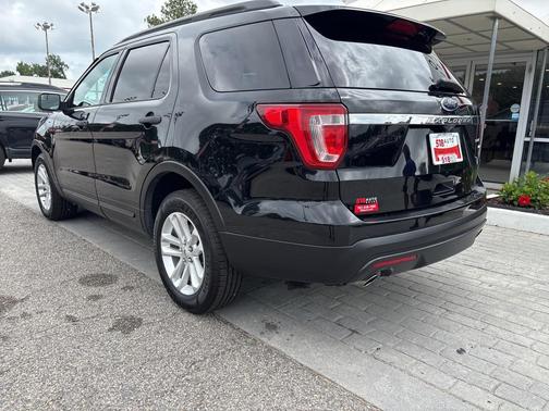 2016 Ford Explorer Base