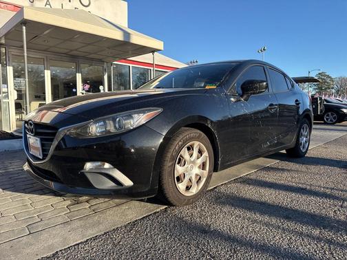 2015 Mazda Mazda3 i Sport