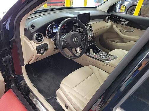 2019 Mercedes-Benz GLC 300 4MATIC