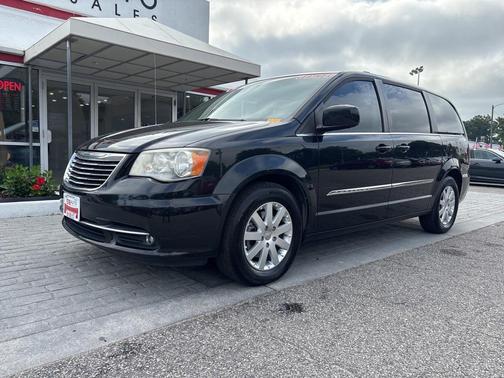 2014 Chrysler Town & Country Touring