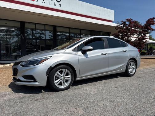 Silver Ice Metallic 2016 Chevrolet Cruze LT Auto
