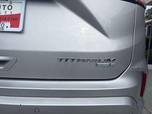 2019 Ford Edge Titanium