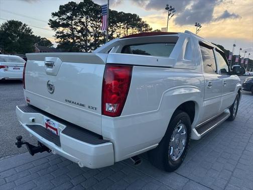 2006 Cadillac Escalade EXT Base