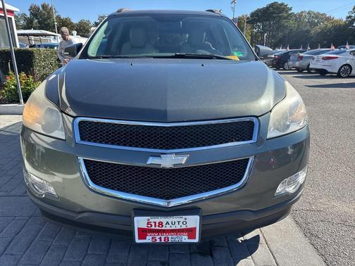 2011 Chevrolet Traverse 2LT
