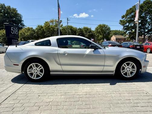 2014 Ford Mustang V6