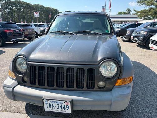 Dark Khaki Pearl 2005 Jeep Liberty Sport