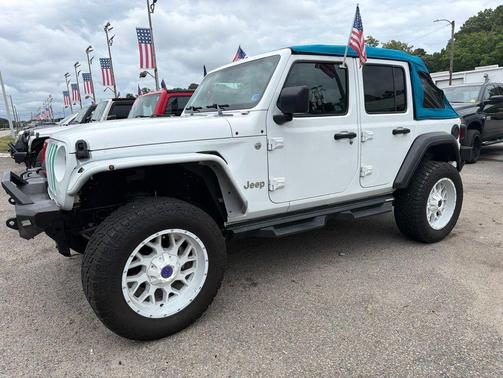 Bright White Clearcoat 2018 Jeep Wrangler Unlimited Sport