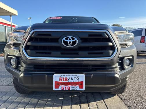 2017 Toyota Tacoma SR5