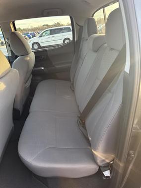 2017 Toyota Tacoma SR5