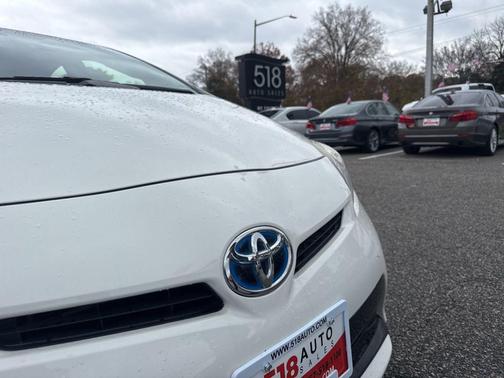 2015 Toyota Prius Two