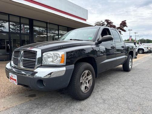 Black 2005 Dodge Dakota SLT Quad Cab