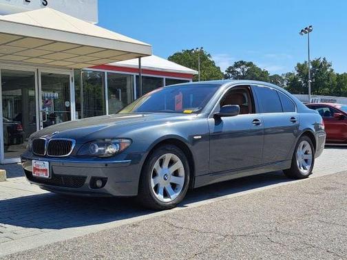Photo 2 of 15 of 2007 BMW 750 i