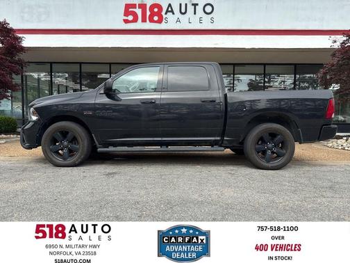 Brilliant Black Crystal Pearlcoat 2016 RAM 1500 Tradesman/Express