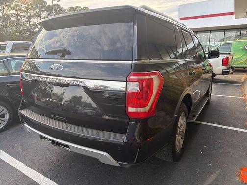 Black Metallic 2019 Ford Expedition XLT