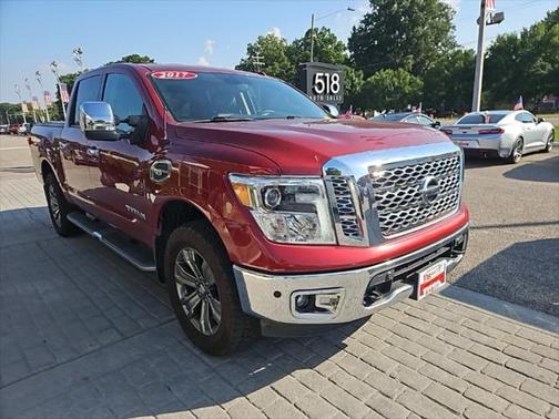 2017 Nissan Titan SL