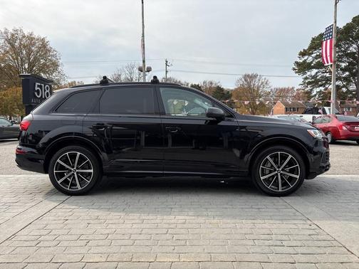 2020 Audi Q7 55 Premium Plus