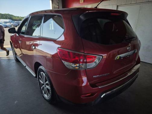Cayenne Red 2014 Nissan Pathfinder S