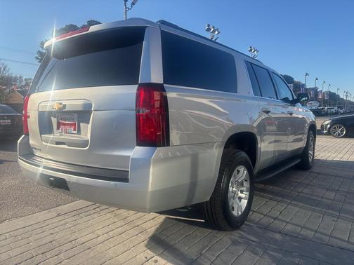 2018 Chevrolet Suburban LT
