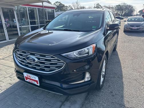 2020 Ford Edge Titanium