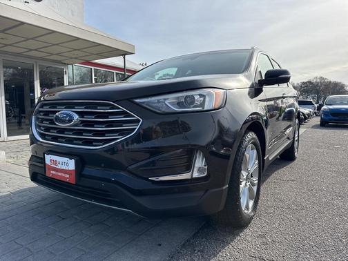 2020 Ford Edge Titanium