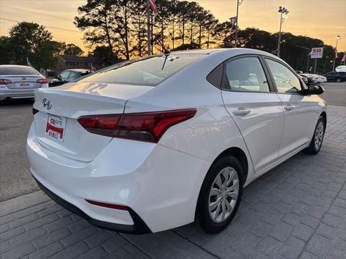 2021 Hyundai Accent SE