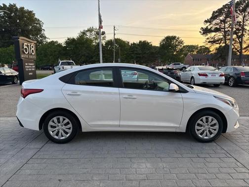 2021 Hyundai Accent SE