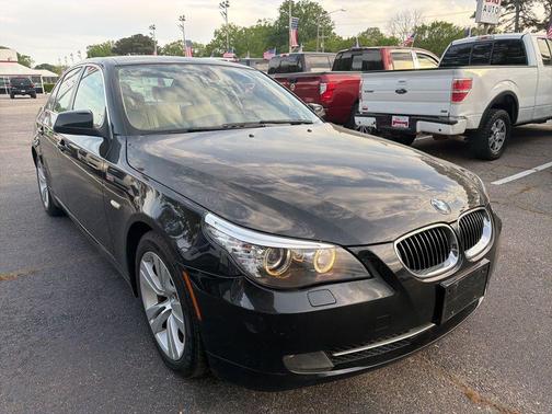 2010 BMW 528 528i