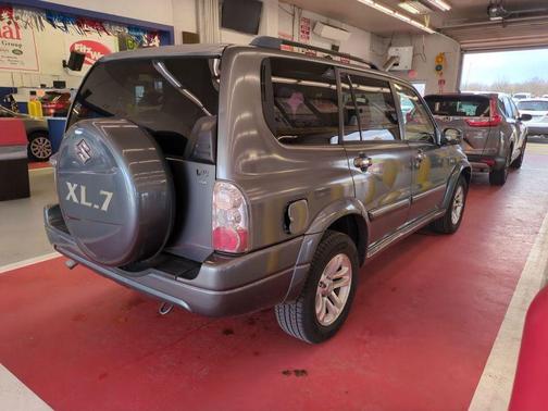 2005 Suzuki XL7 LX