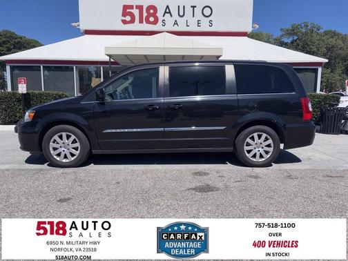2016 Chrysler Town & Country Touring