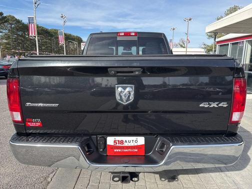 2016 RAM 1500 SLT