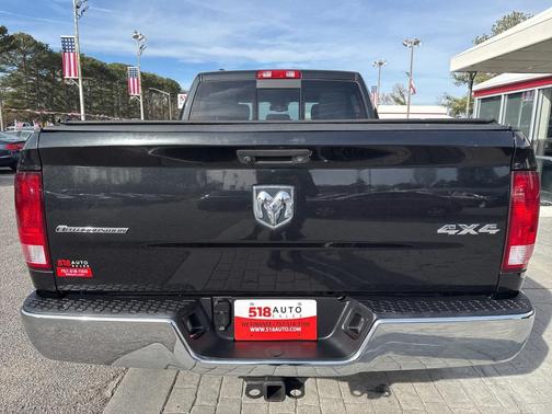 2016 RAM 1500 SLT