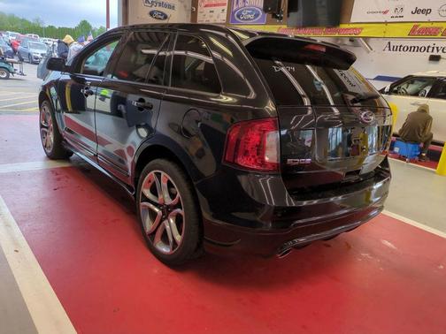 Tuxedo Black Metallic 2014 Ford Edge Sport