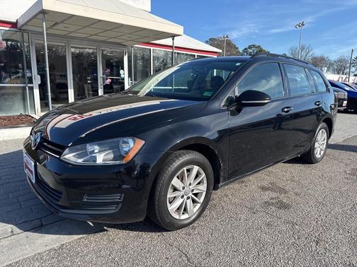 2016 Volkswagen Golf SportWagen TSI S 4-Door