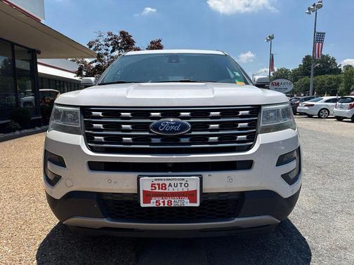 White Platinum Clearcoat Metallic 2017 Ford Explorer Limited