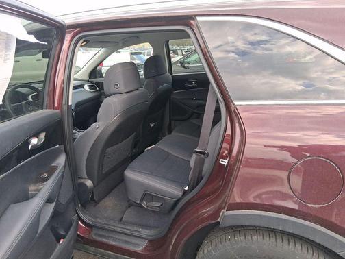Sangria 2017 Kia Sorento LX