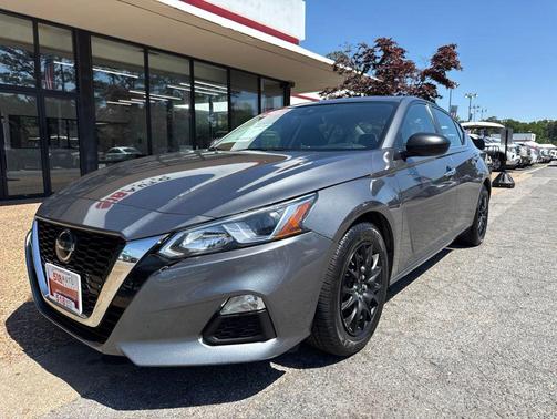 Gun Metallic 2022 Nissan Altima S FWD