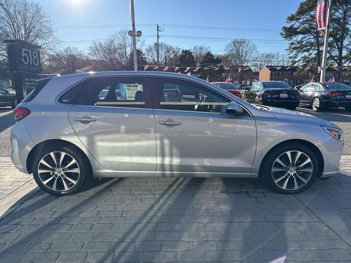 2018 Hyundai Elantra GT Base