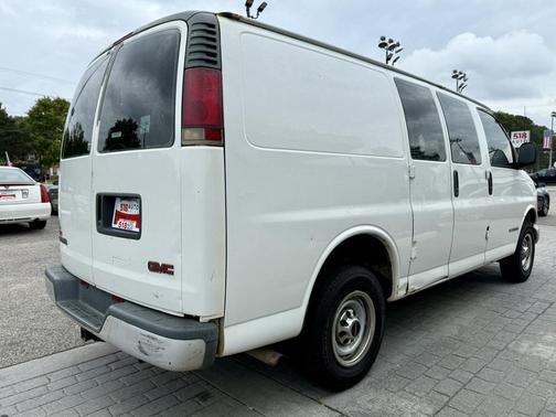 2001 GMC Savana 2500 Base