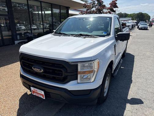Oxford White 2022 Ford F-150 XL