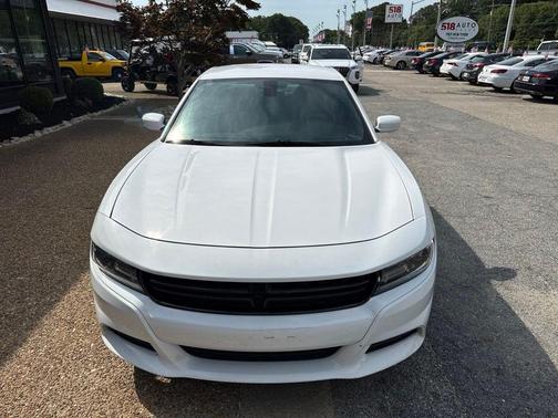 White 2018 Dodge Charger SXT