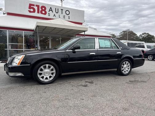2010 Cadillac DTS Base
